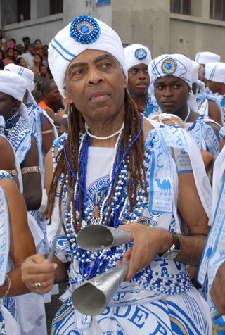 Gilberto Gil desfila no Filhos de Gandhy