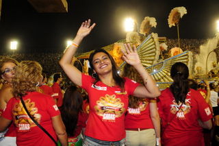 CAMAROTE CARAS: Dira Paes