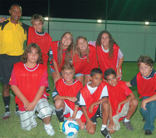 FESTA NO CLÃ DO COMEDIANTE