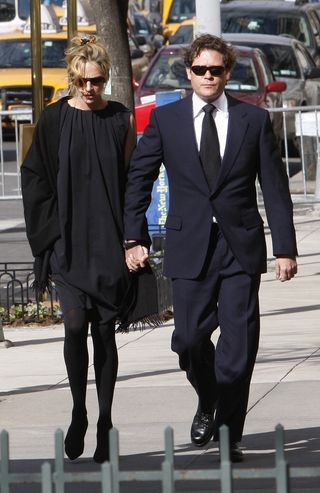 Uma Thurman no funeral de atriz londrina
