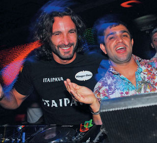 BALADA NO CLUB DISCO EM SÃO PAULO