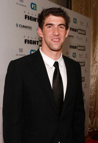 Michael Phelps bebe demais em NY