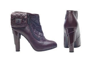 Ankle boot Chanel, na Daslu
