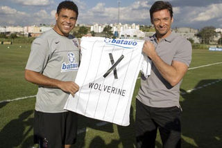 HUGH JACKMAN: Paixão por futebol