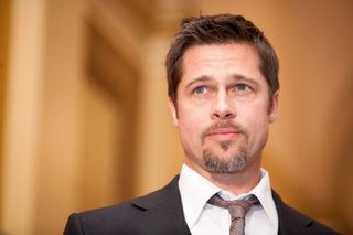 Brad Pitt faz doação milionária