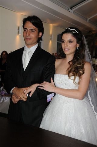 Lorenzo e Ana: bênção de Paola Oliveira