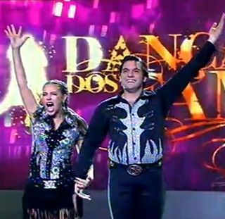 Paola Oliveira e Átila Amaral na Dança dos Famosos