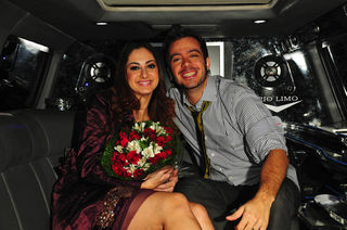 Max e Francine, juntinhos, mas longe das câmeras