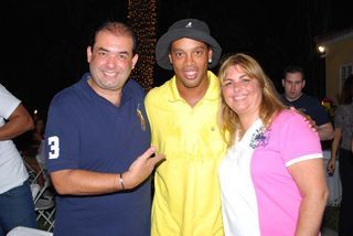 MIAMI BY CAMILA: Ronaldinho Gaúcho homenageado