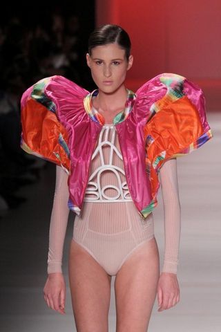 O desfile conceitual de Alexandre Herchcovitch