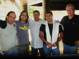 <B>ALMOÇO ENTRE AMIGOS </B>“><figcaption><B>ALMOÇO ENTRE AMIGOS </B> / foto: FERNANDA GOMES, GLAYCON MUNIZ JULIANA CHIBATA, LAILSON SANTOS, NELSON PEIXOTO/ INDEX COMUNICAÇÃO</figcaption></figure>
</div>
<p>–</p><input type=
