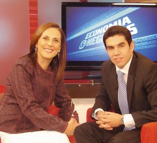 <B><I>ECONOMIA & NEGÓCIOS </I></B>“><figcaption><B><I>ECONOMIA & NEGÓCIOS </I></B> / foto: ANDRÉ VICENTE, ALESSANDRA GERZOSCHKOWITZ, GLAYCON MUNIZ, JAMILLE MENEZES, JOÃO PASSOS E MIDORI DE LUCCA</figcaption></figure>
</div>
<p>–</p><input type=