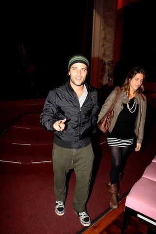 Bruno Gagliasso e Giovanna curtem teatro