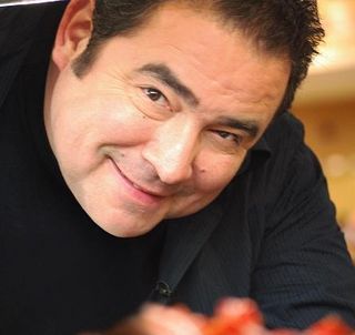 Chef Emeril Lagasse mostra eco-gastronomia