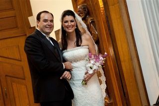 Miss Valéria Péris casa-se em Campinas