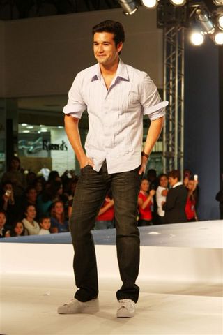 Passarela Brasil: O charme de Sérgio Marone