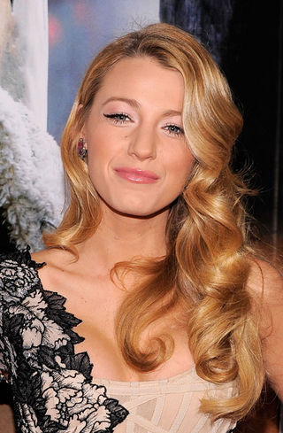Chanel confirma Blake Lively em campanha