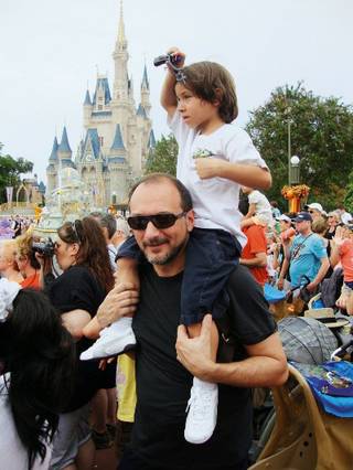 Britto Jr. com o filho
