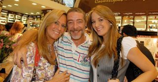 <b>Cuidados com a beleza</b>“><figcaption><b>Cuidados com a beleza</b> / foto: CAUÊ MORENO, EUGÊNIO LUCENA, JOÃO SAL, JUAN GUERRA, PAULA LIMA E RUBENS PITA</figcaption></figure>
<figure><img decoding=