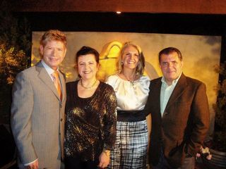 <b>Inauguração na Grande SP</b>“><figcaption><b>Inauguração na Grande SP</b> / foto: CARLOS PEREIRA, CAROL FEICHAS, ERASMO NASCIMENTO, FECO HAMBURGER, HENRIQUE RAMALHO, MARINA ZYNGER E RODRIGO ZORZI</figcaption></figure> <figure><img fetchpriority=