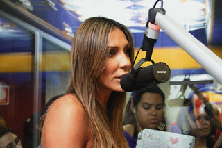 <b>Maratona no rádio</b>“><figcaption><b>Maratona no rádio</b> / foto: CESAR ARAUJO</figcaption></figure> <figure><img loading=
