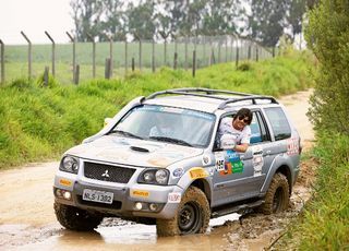Paulo Ricardo estreia como piloto em emocionante rally