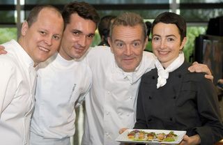 <b>Lições de gastronomia em SP</b>“><figcaption><b>Lições de gastronomia em SP</b> / foto: LORENZO FABRI, MARCELO LIMA, MARGARETE ABUSSAMRA, RONALDO FRANCO, SIDNEY BLOCK, STELLA CAMPOS E WILSON ANDRADE</figcaption></figure>
</div>
<p>–</p><input type=