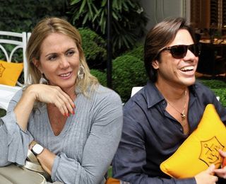 <b>Brinde ao alto verão</b>“><figcaption><b>Brinde ao alto verão</b> / foto: ANA VITALE, FÁBIO ZANZERINI, FRÂNCIO DE HOLANDA, IZABEL PETEGROSSO E SÉRGIO GIUSTI</figcaption></figure> <figure><img loading=