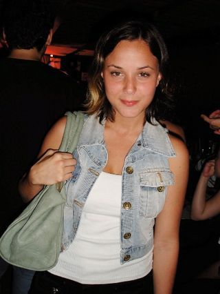 <b>Feliz aniversário</b>“><figcaption><b>Feliz aniversário</b> / foto: GLAYCON MUNIZ, LUCIANA PREZIA, MARCOS MUTI E MIDORI DE LUCA</figcaption></figure> <figure><img decoding=