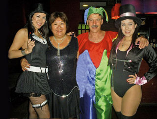 <b>Aniversário à fantasia</b>“><figcaption><b>Aniversário à fantasia</b> / foto: DUDU PACHECO, HUGO PADILLA, PAULINHO LEITTE, VALGÓIS E WELLINGTON NEMETH</figcaption></figure> <figure><img fetchpriority=