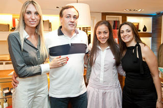 Maria Cláudia Nassar Stephanes, Reinhold Stephanes Junior, a filha Bettina Stephanes e a sobrinha Luciana Nassar
