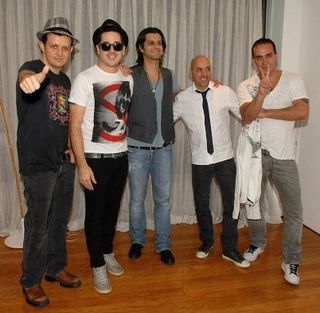 <b>Show de Revéillon</b>“><figcaption><b>Show de Revéillon</b> / foto: FÁBIO MIRANDA / OPÇÃO FOTOGRAFIA</figcaption></figure> <figure><img fetchpriority=