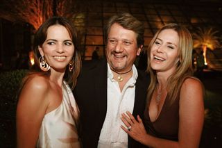 <b>Festa para Vera Simão</b>“><figcaption><b>Festa para Vera Simão</b> / foto: Pastore Fotos</figcaption></figure> <figure><img loading=