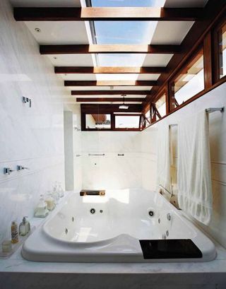 Luxo e sustentabilidade na sala de banho