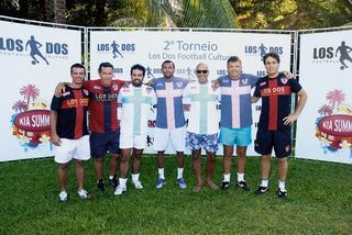 Craques do futebol batem bola na Bahia