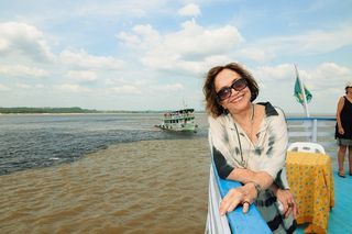 Nathalia Timberg se impressiona com a natureza