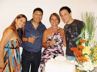 <b>Aniversário duplo</b>“><figcaption><b>Aniversário duplo</b> / foto: ANDRÉ VICENTE, FERNANDO MUCCI, FÁBIO TELLES, LÍVIA CLOZEL, SÉRGIO ANDRADE E SUPORTE COMUNICAÇÃO</figcaption></figure>
</div>
<p>–</p><input type=