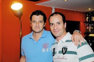 <b>Degustação em Brasília</b>“><figcaption><b>Degustação em Brasília</b> / foto: EDGAR DE SOUZA, HERMES CARVALHO, GUSTAVO FRONER, LUCIA MESQUITA, MARCIA STIVAL, MARCIO VIRTUAL E PAULO VIEIRA</figcaption></figure>
</div>
<p>–</p><input type=