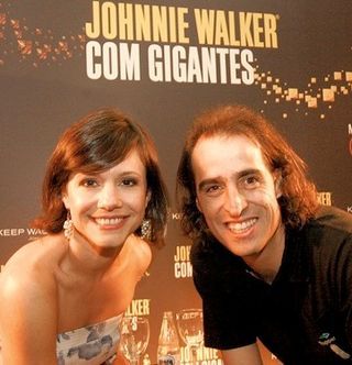 <b>No Rádio</b>“><figcaption><b>No Rádio</b> / foto: EDGAR DE SOUZA, HERMES CARVALHO, GUSTAVO FRONER, LUCIA MESQUITA, MARCIA STIVAL, MARCIO VIRTUAL E PAULO VIEIRA</figcaption></figure>
</div>
<p>–</p><input type=
