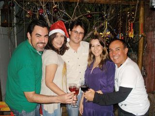 <b>Clima Natalino</b>“><figcaption><b>Clima Natalino</b> / foto: ANA CAROLINA LOPES, DUDU PACHECO, HEITOR GONÇALVEZ E RENATO RAMALHO</figcaption></figure>
</div>
<p>–</p><input type=