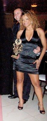 <b>Troféu Leão de Honra</b>“><figcaption><b>Troféu Leão de Honra</b> / foto: ALINE SILVA, JAIR BERTOLUCCI, RODRIGO SCHMIDT E THIAGO MORAES</figcaption></figure>
<figure><img loading=