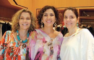 <b>Festa Natalina</b>“><figcaption><b>Festa Natalina</b> / foto: ANDRÉ VICENTE, HILMAR CARRER, JORGE TEIXEIRA, MARGARETH ABUSSAMRA E PATRÍCIA TARTARI</figcaption></figure>
</div>
<p>–</p><input type=