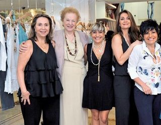 <b>Verão 5 estrelas</b>“><figcaption><b>Verão 5 estrelas</b> / foto: ANDRÉ VICENTE, HILMAR CARRER, JORGE TEIXEIRA, MARGARETH ABUSSAMRA E PATRÍCIA TARTARI</figcaption></figure>
</div>
<p>–</p><input type=