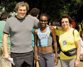 <b>Corrida pela paz</b>“><figcaption><b>Corrida pela paz</b> / foto: ANA BEATRIZ CHACUR, ANDRÉ PALLUCH, DANIELA FILOMENO, L.R. COMUNICAÇÃO, MARCELA FERNANDES, NOAM – COMUNIDADE SHALOM E RICARDO PRADO</figcaption></figure>
<figure><img loading=
