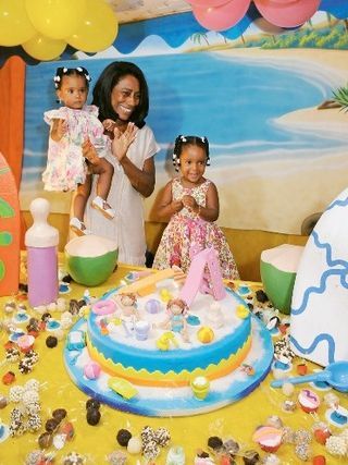 Glória Maria em aniversário das filhas
