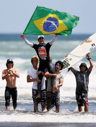 Gabriel Medina triunfa na Nova Zelândia