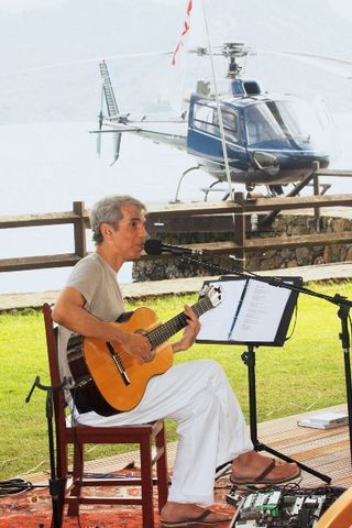 Celso Fonseca e Claudio Zoli: tardes com suingue e MPB