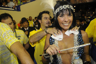 Tijuca de Dri Galisteu é campeã no Rio!