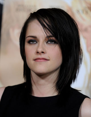 Kristen Stewart corta os cabelos