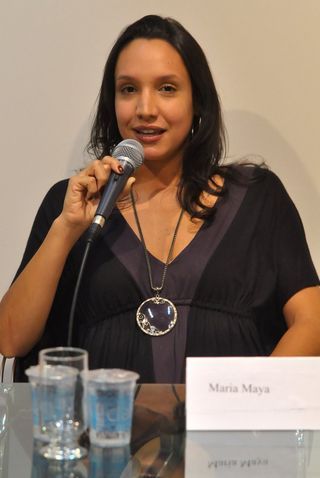Maria Maya: genética e gloss na beleza